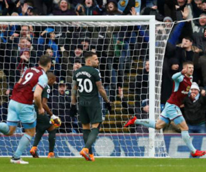 Man City bị cầm chân bởi 'ngựa ô' Burnley