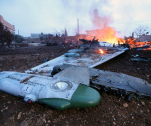 Phi công Su-25 Nga bắn súng đáp trả phiến quân trước khi bị giết