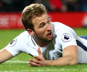 Van Dijk chỉ trích Kane và Lamela vì cố tình ăn vạ
