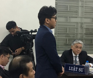 Grab hầu tòa vì bị Vinasun kiện phá giá