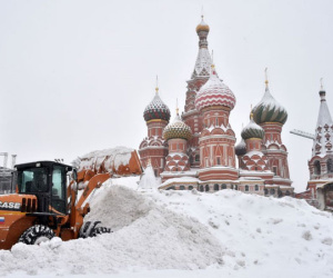 Tuyết rơi dày nhất thế kỷ, Moscow chìm trong mùa đông trắng xóa