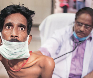 Bác sĩ rởm ở Ấn Độ truyền HIV cho 33 người