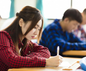 Tôi hối hận vì bán nhà cho con du học