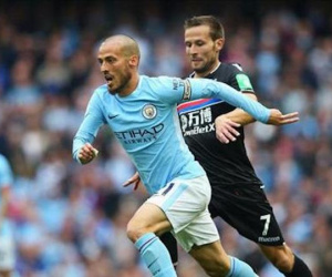 David Silva lập kỷ lục 'kỳ dị' nhất lịch sử bóng đá