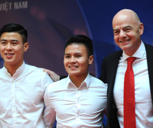 Đội tuyển nữ và U23 Việt Nam chào đón Chủ tịch FIFA Gianni Infantino