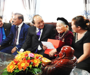 Thủ tướng Nguyễn Xuân Phúc: Không để dân thiếu đói và không có Tết