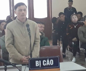 Nguyên Trưởng công an xã 2 tay 2 súng bắn Chủ tịch xã