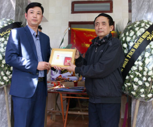 Vinh danh nam sinh quên mình cứu ba mẹ con