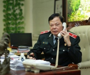 'Có người báo tin cơ quan họ chuẩn bị cả chục phong bì đi biếu Tết'