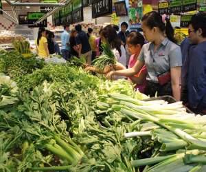 Chợ họp từ mùng 1 tết, siêu thị nghỉ hết mùng 2