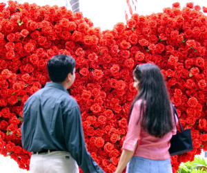 Valentine khắc khoải: Phụ nữ 30 tuổi 'chưa từng yêu' ở Hong Kong