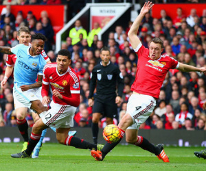 Nản lòng với Jones – Smalling, Mourinho quyết làm cách mạng hàng thủ M.U
