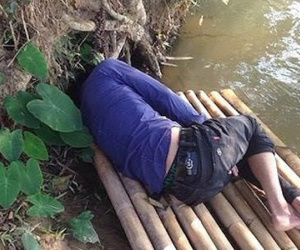 Phát hiện người đàn ông bất tỉnh trên chiếc bè nứa chiều 29 Tết