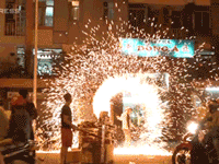 Video: Chợ pháo hoa lớn nhất TP HCM nhộn nhịp ngày giáp Tết