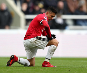 Không phải Pogba, Alexis Sanchez mới là người cần thay đổi