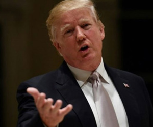 Trump chỉ trích FBI để lọt thông tin cảnh báo về vụ xả súng ở Florida