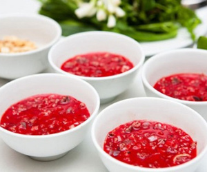 Ăn tiết canh lợn, một bệnh nhân hôn mê sâu