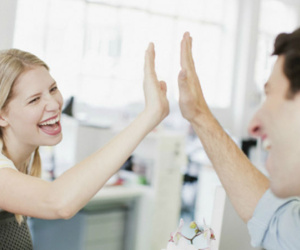 5 mẹo giúp bạn hạnh phúc hơn nơi công sở đầu năm mới