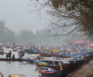 Hôm nay, chùa Hương chính thức khai hội