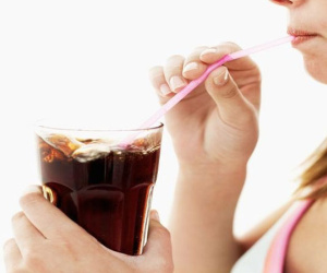 Uống nước ngọt có giúp tiêu hóa tốt hơn? Câu trả lời khiến cả triệu người bất ngờ!