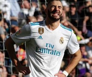 4 đội bóng ở Ligue 1 hỏi mua Karim Benzema