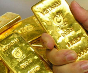 Giá vàng hôm nay 22/2: Áp lực tăng cao, vàng treo trên đỉnh