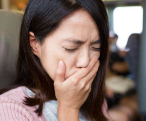 Ngồi vị trí nào trên ô tô, máy bay, tàu hoả... thì đỡ say xe nhất?
