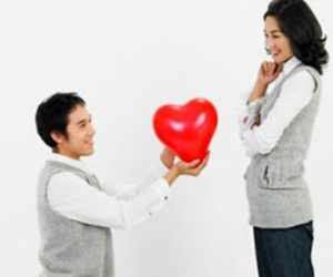 Bạn trai cầu hôn kèm bản cam kết khiến tôi bất an