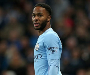 Man City thờ ơ trong việc gia hạn với Sterling