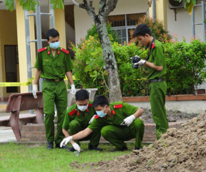 Truy bắt nghi can đoạt mạng người trong khu đô thị ở Hà Nội