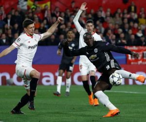 MU đấu Chelsea: Quỷ đỏ là con tin của Mourinho