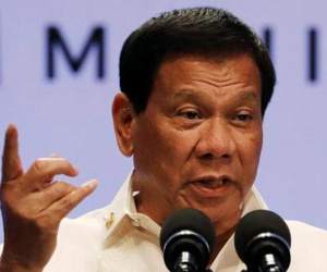 Tổng thống Duterte muốn được tăng lương