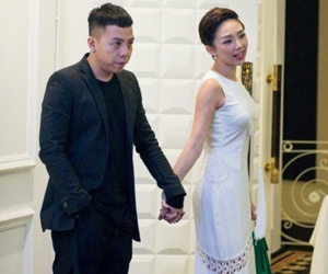 Tóc Tiên thân mật khoác tay Hoàng Touliver, ra mắt gia đình người yêu tin đồn?