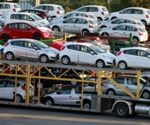 Hôm nay, Chính phủ đối thoại với doanh nghiệp ô tô liên quan Nghị định 116