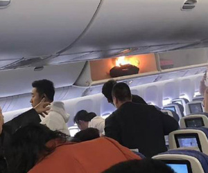 Sạc dự phòng bốc cháy, hành khách tháo chạy khỏi máy bay Trung Quốc