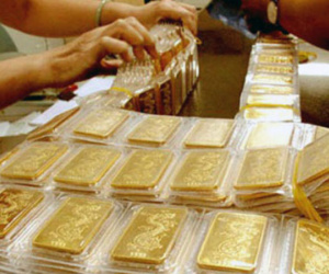 Giá vàng hôm nay 27/2: Thế giới tăng vọt, trong nước giảm nhanh