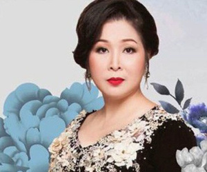 NSND Hồng Vân mở lại sân khấu kịch sau hai ngày tuyên bố đóng cửa