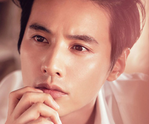 Won Bin: 8 năm mất hút không thèm đóng phim, nhưng cứ quay quảng cáo là lại hot như một kỳ tích