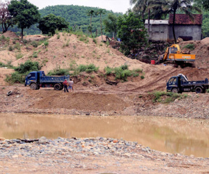 Bắt thêm một nữ giám đốc trong vụ khai thác cát lậu