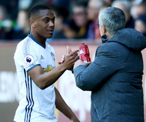 Mourinho nổi đóa sếp MU vì chưa 'thưởng' Martial