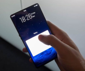 Smartphone với một nửa màn hình là cảm biến vân tay
