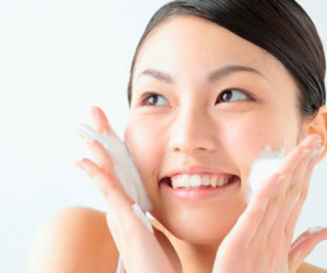 Cách trị sạch mụn trứng cá