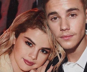 Selena Gomez: Cô gái có trong tay tất cả nhưng sẵn sàng từ bỏ mọi thứ vì một chàng trai