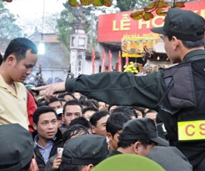 Thiết lập 5 vòng an ninh bảo vệ lễ Khai ấn đền Trần