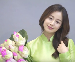 Nóng: Vừa tái xuất sau thời kỳ nghỉ sinh, bà mẹ bỉm sữa' Kim Tae Hee đã xác nhận tới Việt Nam