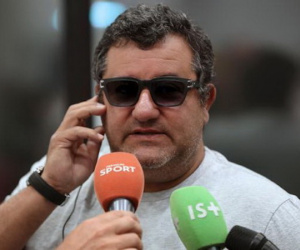'Siêu cò' Raiola lại gây bão trên thị trường chuyển nhượng