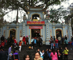 Người đi lễ cần biết cầu gì ở chùa, xin gì ở đền?