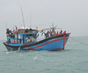 Bảy người trên tàu cá ở miền Tây mất liên lạc bất thường