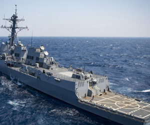 'Hàng khủng' trên 2 tàu hộ tống tàu sân bay USS Carl Vinson
