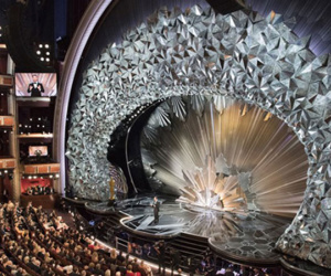 Sân khấu Oscar 2018 được trang trí với hơn 45 triệu viên pha lê